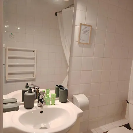 T2 N3 Combes Apartmán *